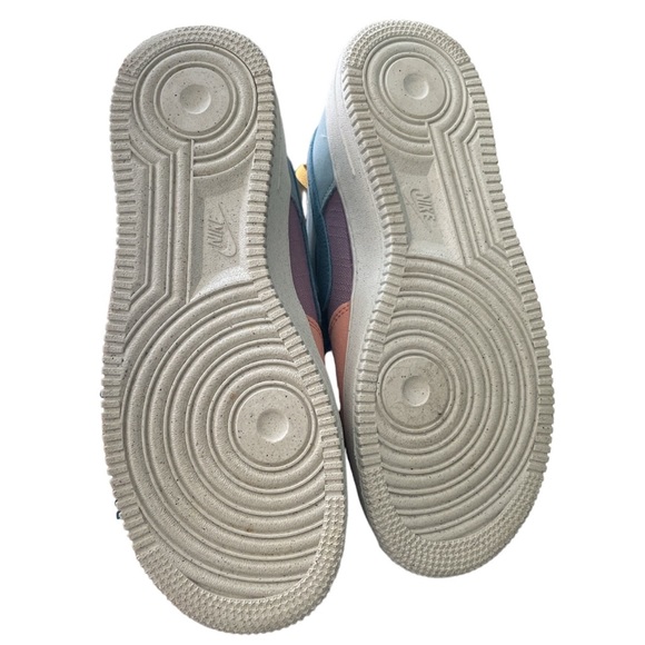 Nike Air Force 1 '07 LV8 "Sun Club"  golden sand color way - Picture 8 of 9